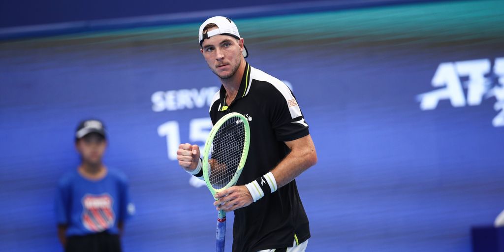 Hugo Gaston vs Jan-Lennard Struff: Epic Showdown at ATP Antwerp 2023