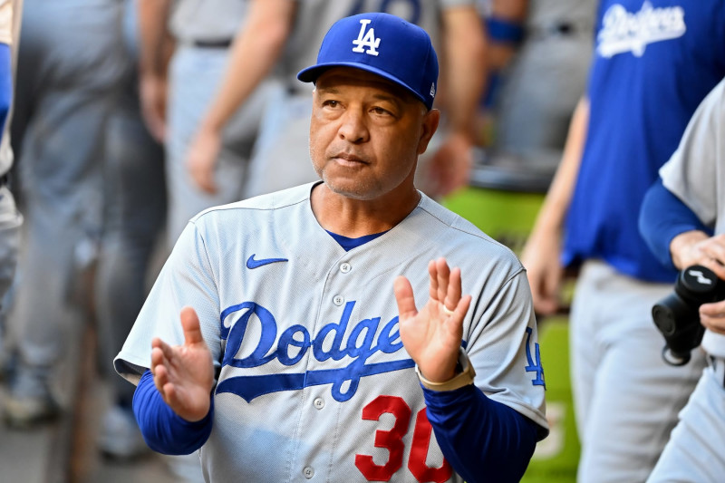 Dave Roberts News: Dodgers Manager Returns for 2024 Season