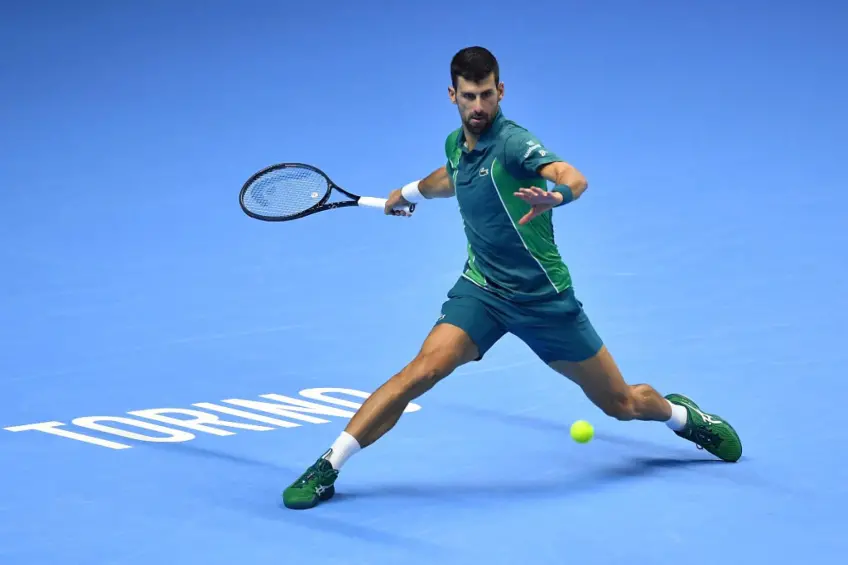 Djokovic Tennis Racket: Get the Inside Scoop! Discover the Secrets Behind Novaks Choice of Racket.