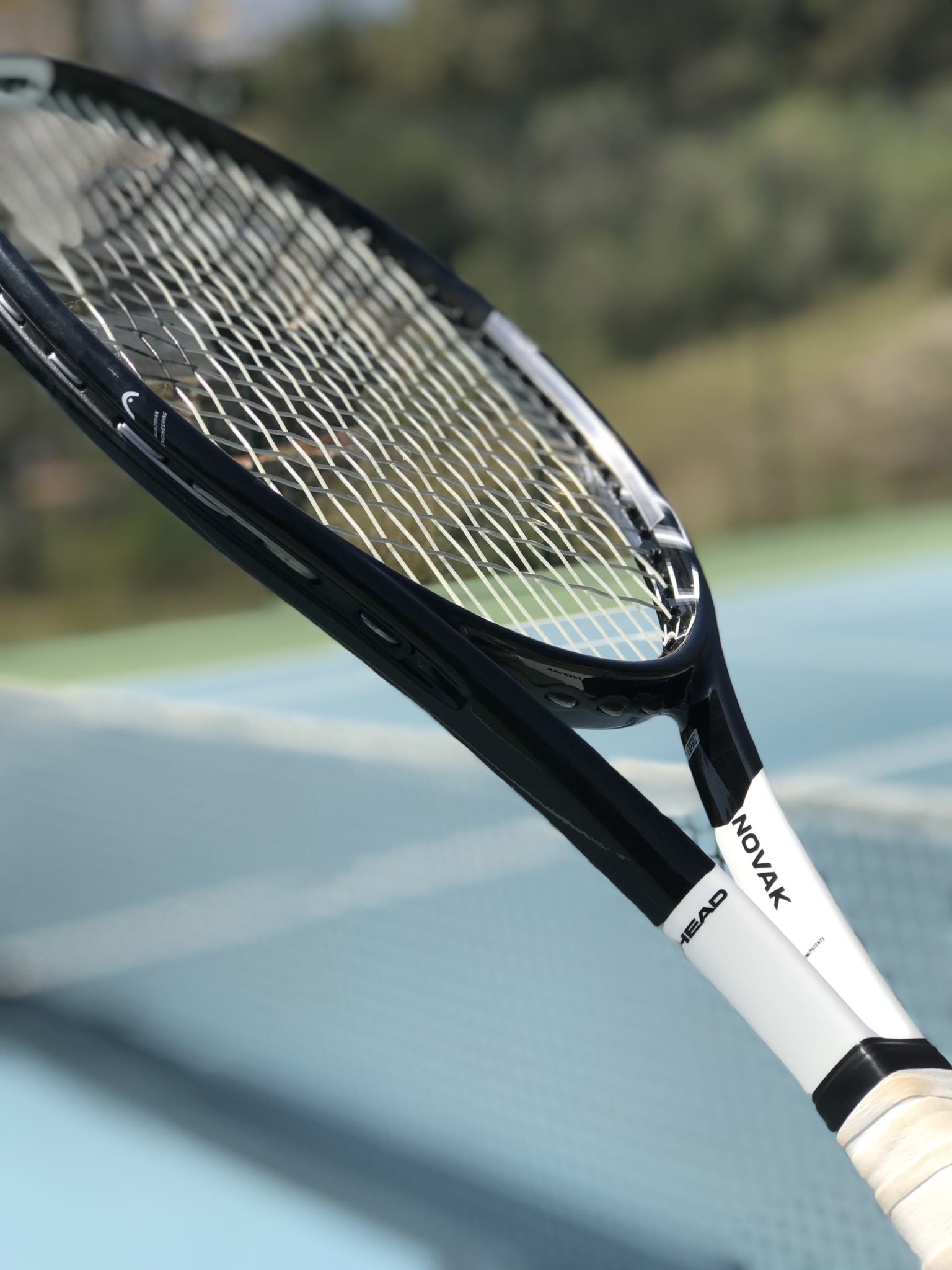 djokovic racket :discover the model he uses and why it matters