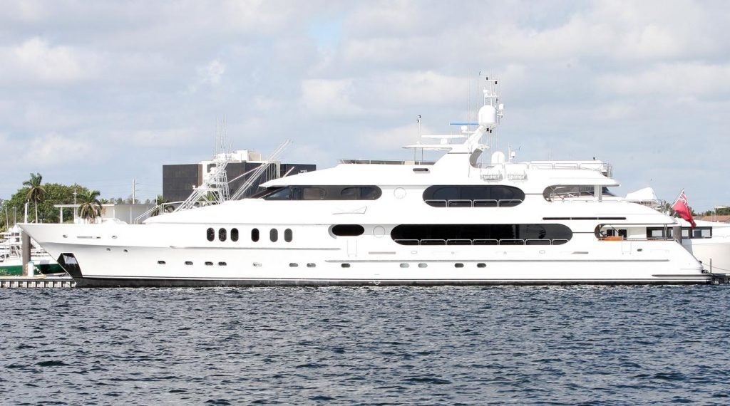 Want to know more about the Tiger Woods yacht? Here is the full details!