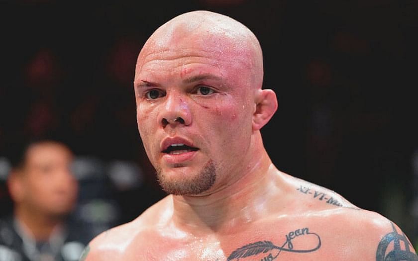 Anthony Smith Net Worth: How Much is the UFC Star Worth in 2024 (His Career Earnings)