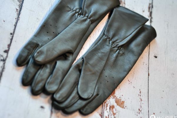 Cabretta Gloves: What Makes Them So Great (And Are They Worth It?)