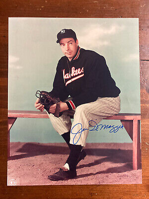 Get a Joe DiMaggio Signed Photo! Ultimate Collectors Guide (Tips & Best Deals)