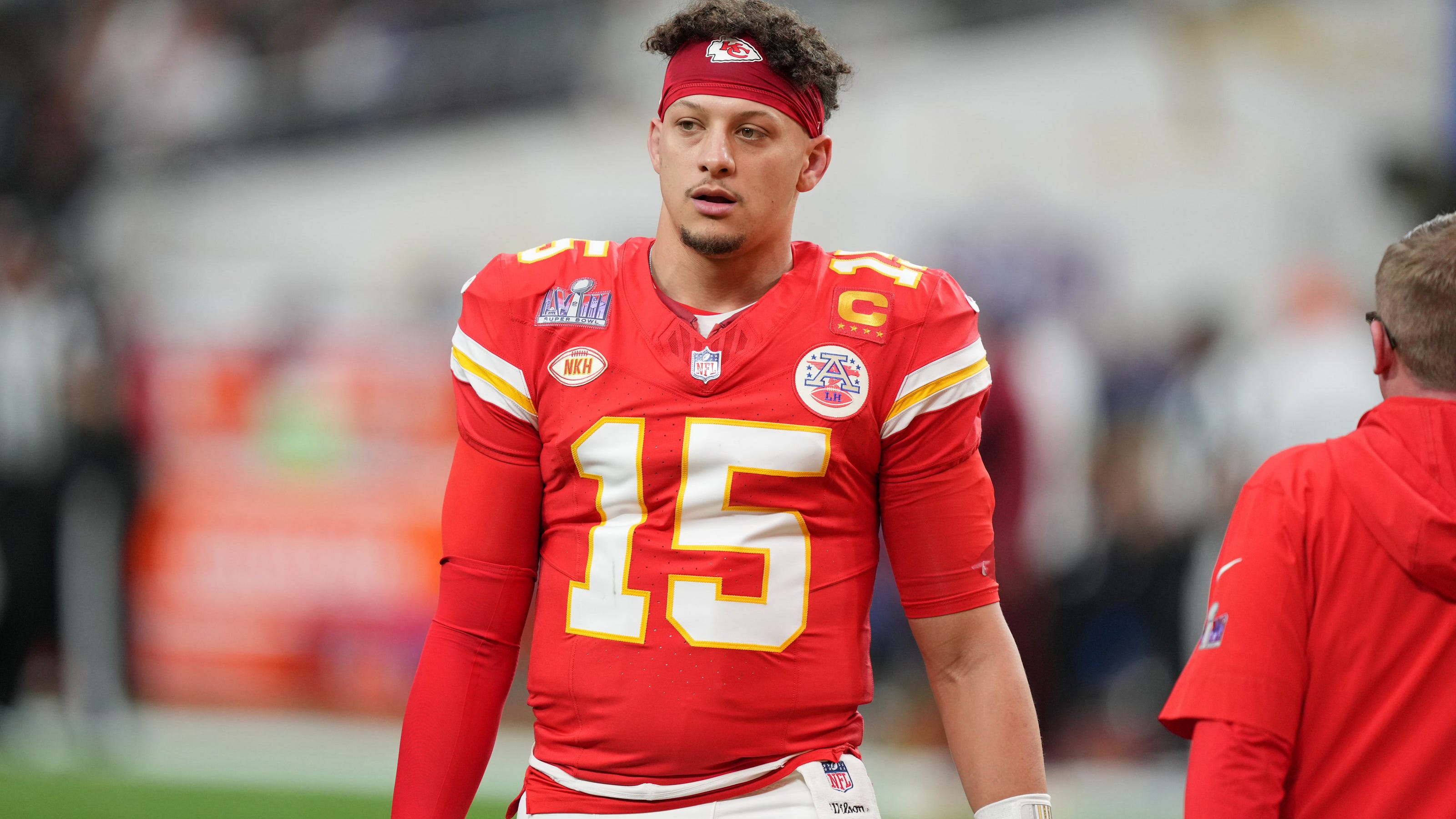 What were Patrick Mahomes Sr career earnings during his baseball career? A quick look at his total salary playing professional ball.